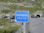P1140290 geschafft, unser erster Pass (und der zweite am Freitag nach dem Brünig, aber der zählt nicht); Zeit 16.30 Uhr; Innertkirchen 625 mueM, Susten 2224 mueM