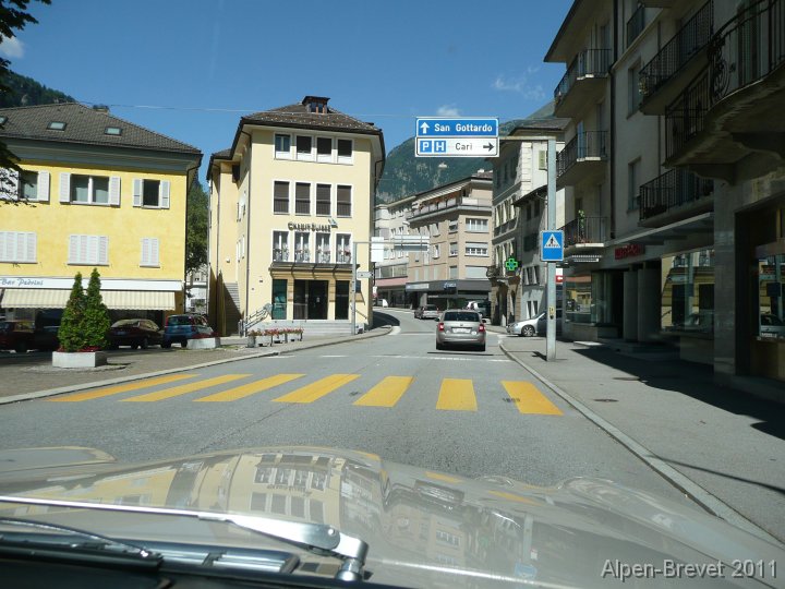 P1010544_1 Durchfahrt Biasca