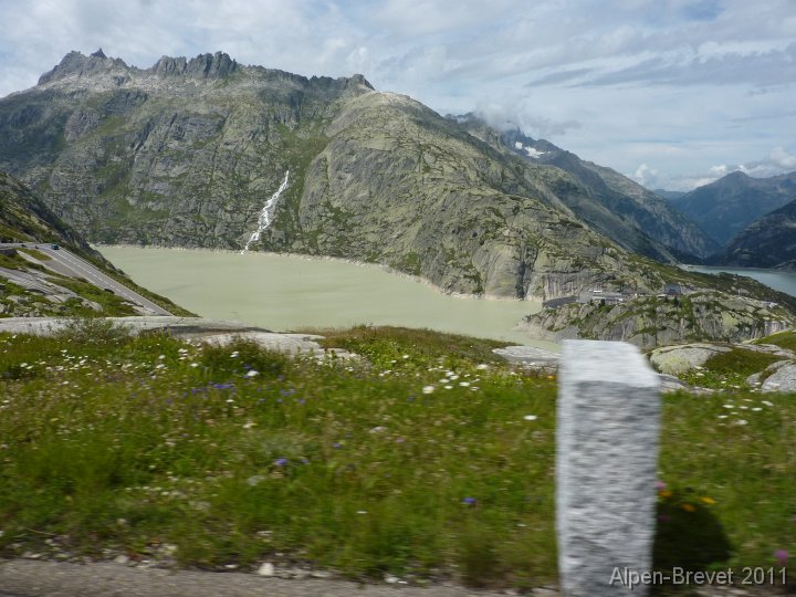 P1010631 der Grimsel-Stausee, durch Gewitter ziemlich truebe