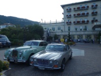 DSC09112  Fahrzeugpark vor dem Hotel Regina