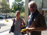 DSC09543  Franziska ist eingetroffen, hat den roten Mini mit Elektrik-Schaden gegen einen Prosche getauscht