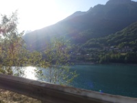DSC09742  ein weiterer Stausee mit Brücken entlang des Sees