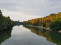 20190817 194312  die Stadt ist sehr grün