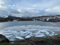 DSC05887 A  Der See auf dem Grimsel-Pass mit Resten von Eis