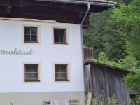Aufgabe 1: Trattenhäusl