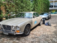 am Ziel. Der XJ6 hat sich trotz schleifender Kupplung tapfer gehalten. Wir brachten nur 50% der Leistung auf den Boden...